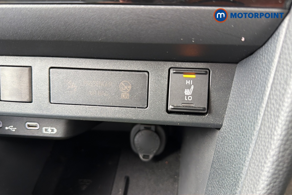 Toyota Yaris Cross Premiere Edition Automatic Petrol-Electric Hybrid Estate - Stock Number (1639496) - 14th supplementary image
