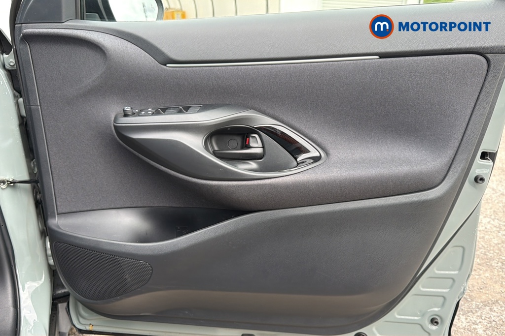 Toyota Yaris Cross Premiere Edition Automatic Petrol-Electric Hybrid Estate - Stock Number (1639496) - 18th supplementary image