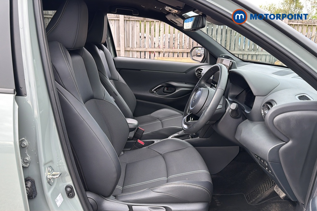 Toyota Yaris Cross Premiere Edition Automatic Petrol-Electric Hybrid Estate - Stock Number (1639496) - 22nd supplementary image
