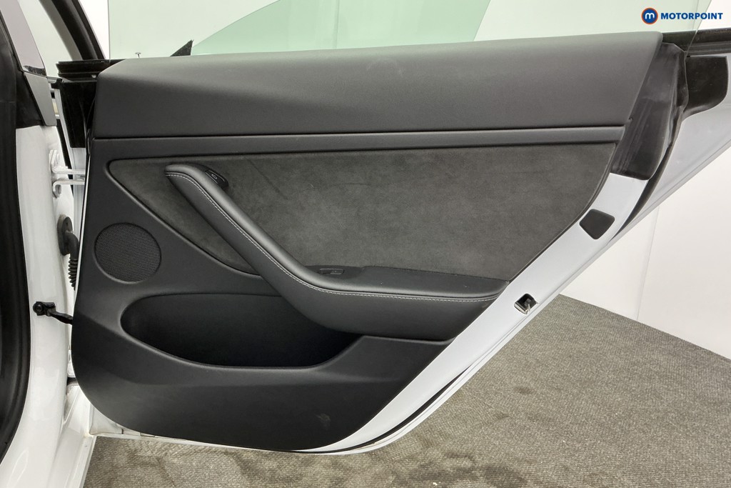 Tesla Model 3 Long Range Automatic Electric Saloon - Stock Number (1640263) - 26th supplementary image
