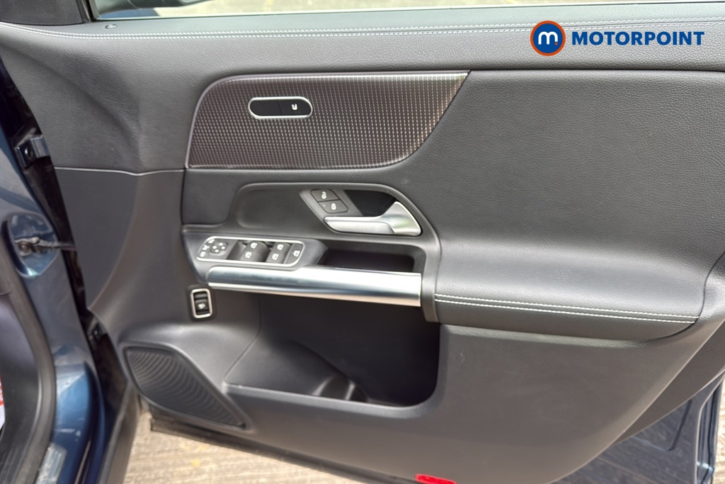 Mercedes-Benz EQA Sport Automatic Electric SUV - Stock Number (1640296) - 18th supplementary image