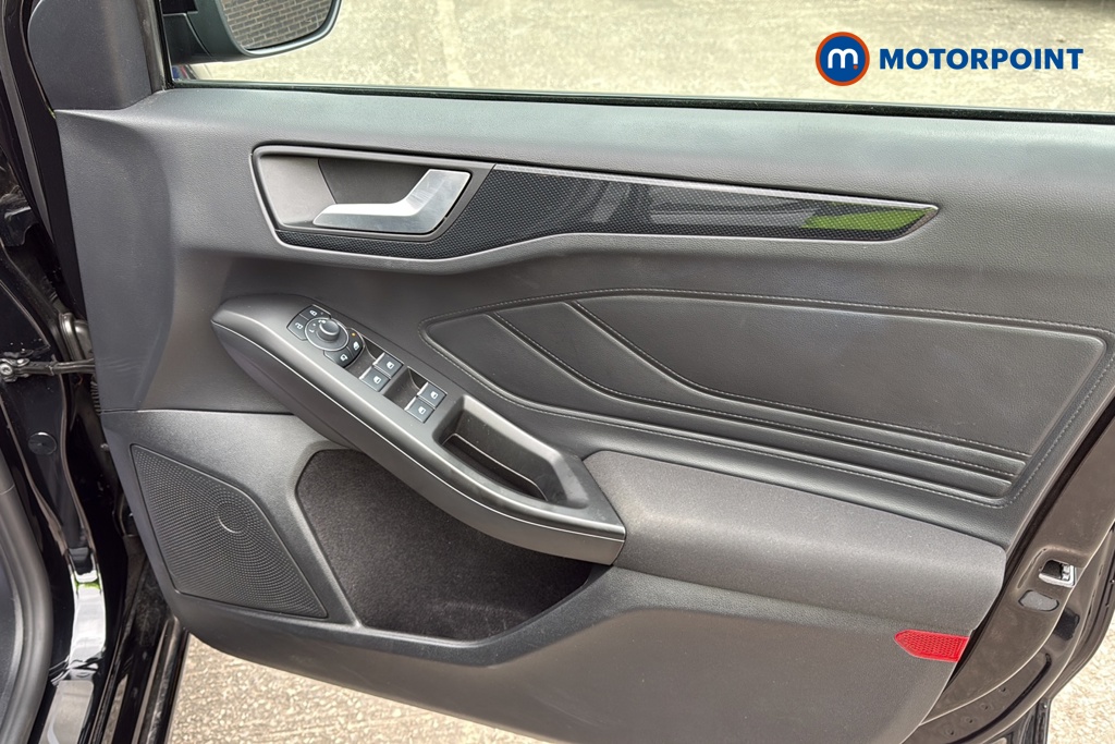 Ford Focus St-Line X Automatic Petrol Estate - Stock Number (1640863) - 18th supplementary image
