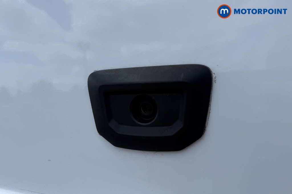 Ford Transit Limited Automatic Diesel Medium Roof Van - Stock Number (1614678) - 13th supplementary image