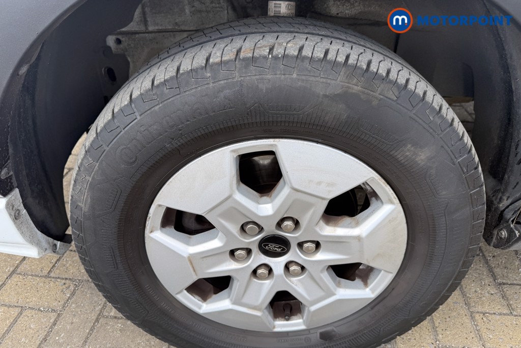 Ford Transit Limited Automatic Diesel Medium Roof Van - Stock Number (1614678) - 17th supplementary image