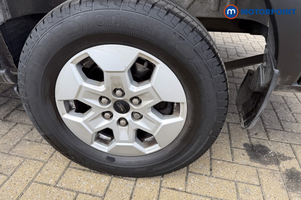 Ford Transit Limited Automatic Diesel Medium Roof Van - Stock Number (1614678) - 18th supplementary image