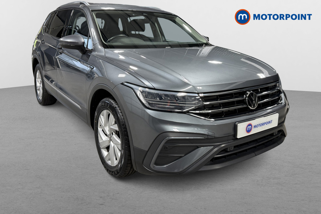 Volkswagen Tiguan Allspace Life Manual Petrol SUV - Stock Number (1627314) - Drivers side front corner