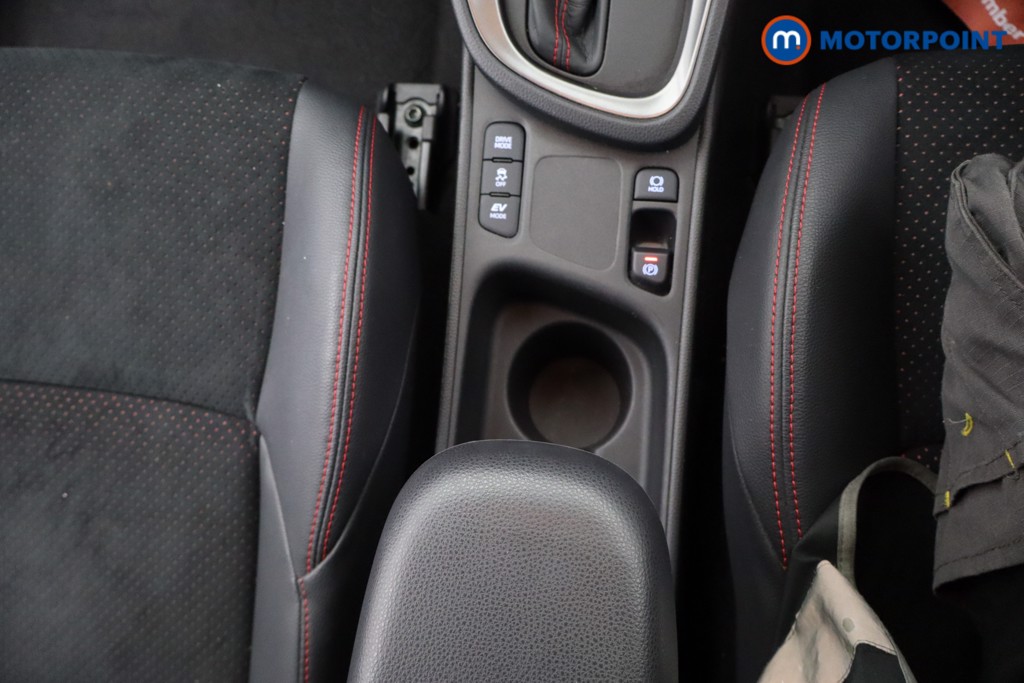 Toyota Yaris Cross Gr Sport Automatic Petrol-Electric Hybrid Estate - Stock Number (1629854) - 5th supplementary image