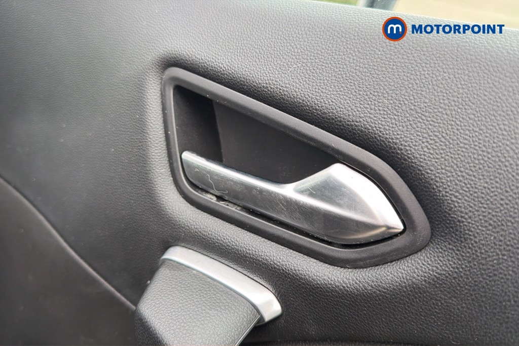 Renault Captur S Edition Manual Petrol SUV - Stock Number (1631167) - 42nd supplementary image