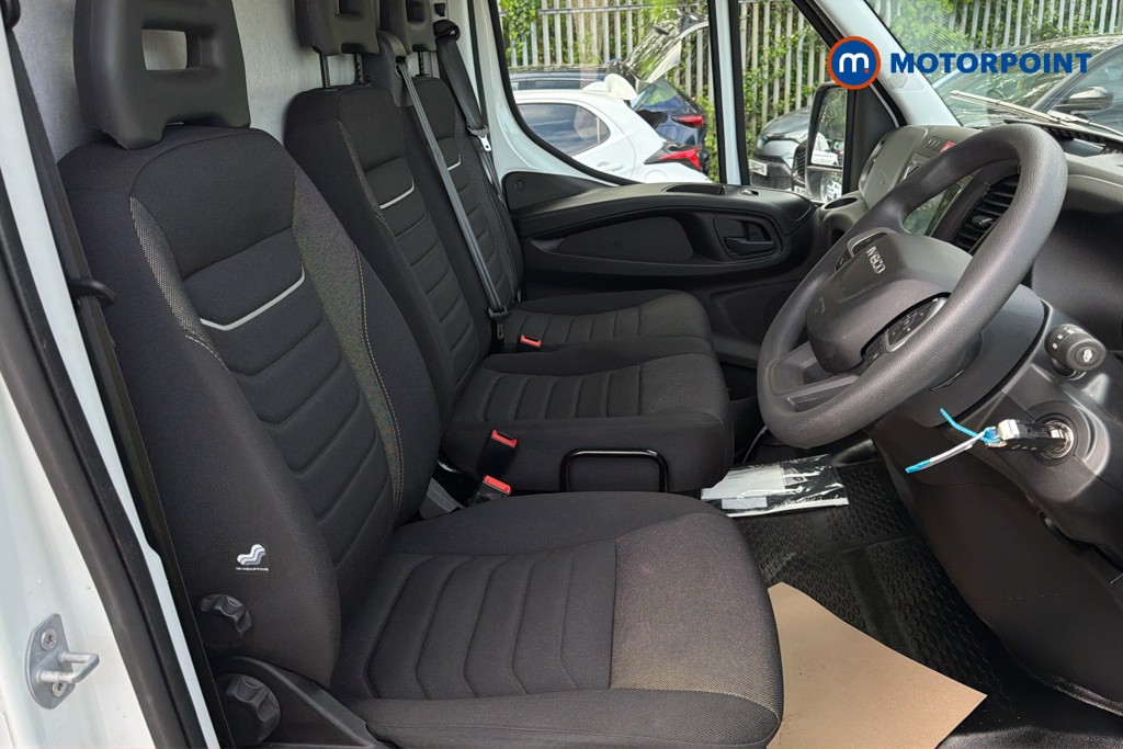Iveco Daily Business Automatic Diesel High Volume-High Roof Van - Stock Number (1631873) - 22nd supplementary image