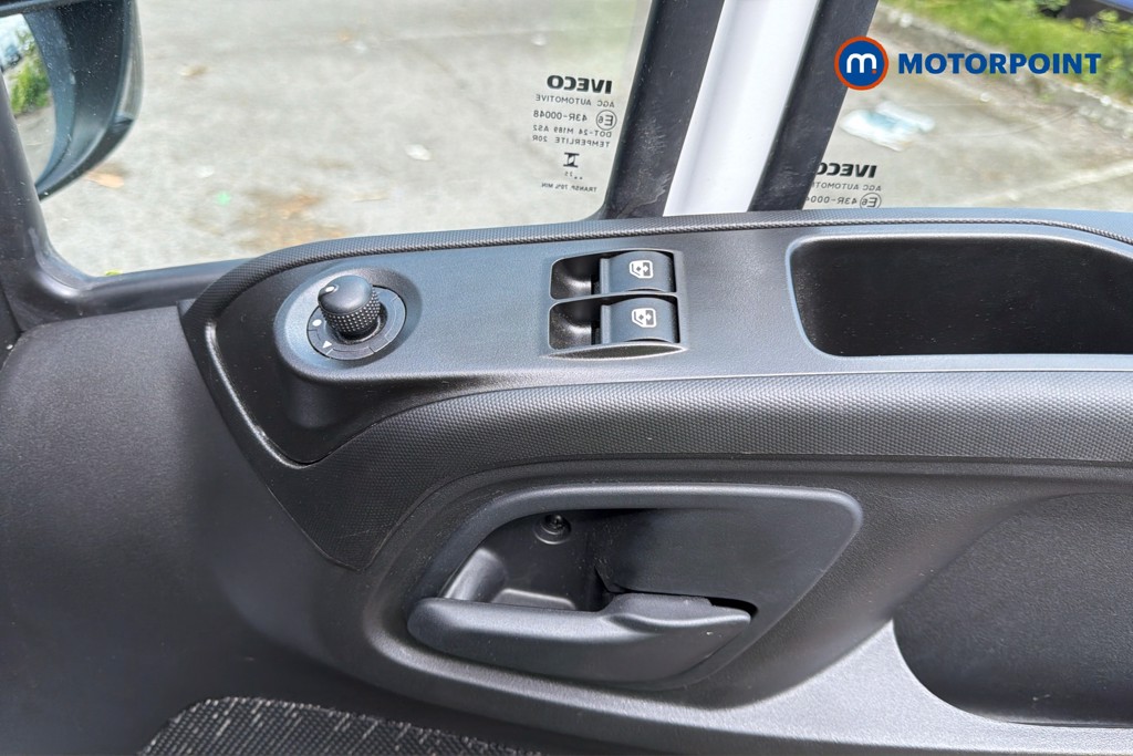 Iveco Daily Business Automatic Diesel High Volume-High Roof Van - Stock Number (1631873) - 42nd supplementary image