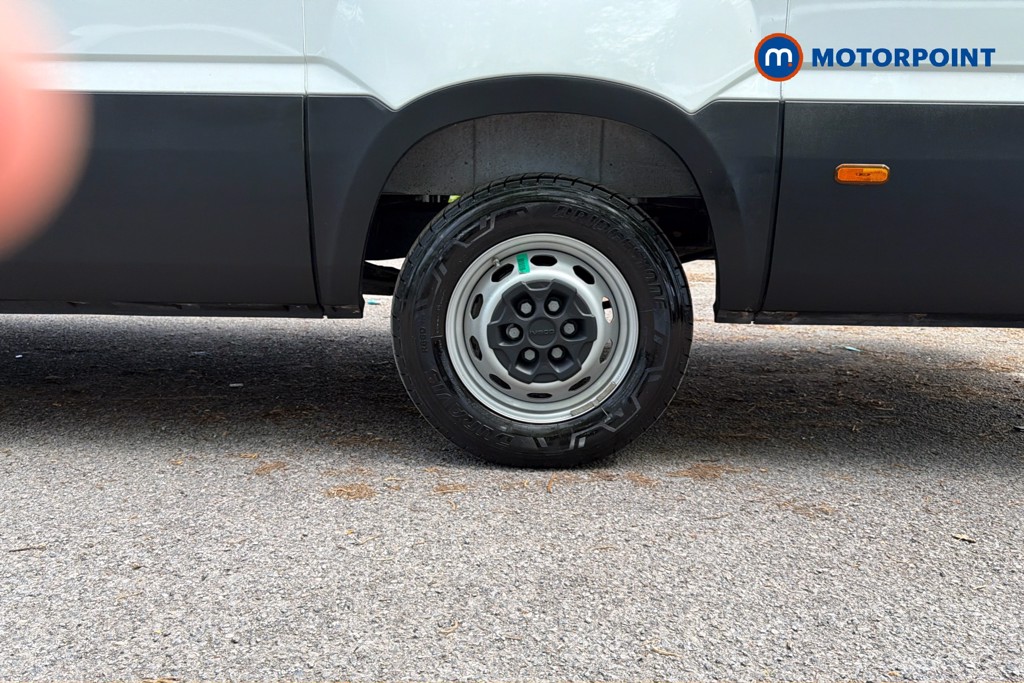 Iveco Daily Business Automatic Diesel High Volume-High Roof Van - Stock Number (1631873) - 48th supplementary image
