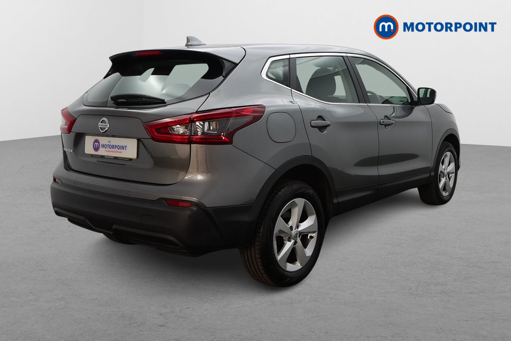 Nissan Qashqai Acenta Premium Manual Diesel SUV - Stock Number (1632513) - Drivers side rear corner