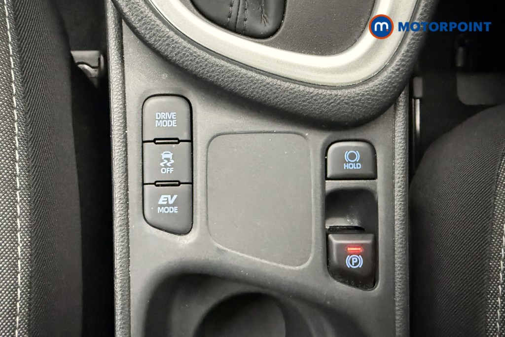 Toyota Yaris Design Automatic Petrol-Electric Hybrid Hatchback - Stock Number (1632544) - 15th supplementary image