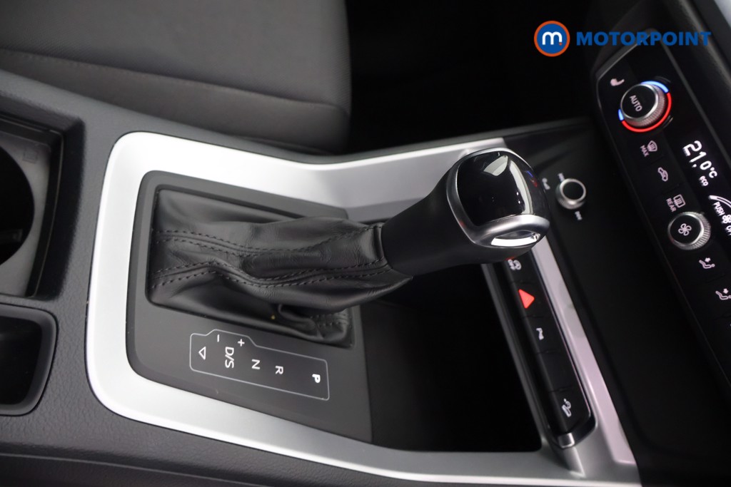 Audi Q3 Technik Automatic Petrol SUV - Stock Number (1632693) - 6th supplementary image