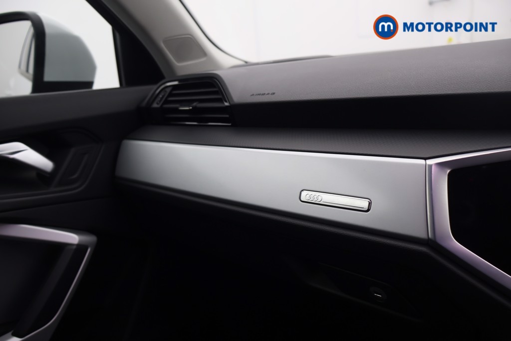 Audi Q3 Technik Automatic Petrol SUV - Stock Number (1632693) - 8th supplementary image