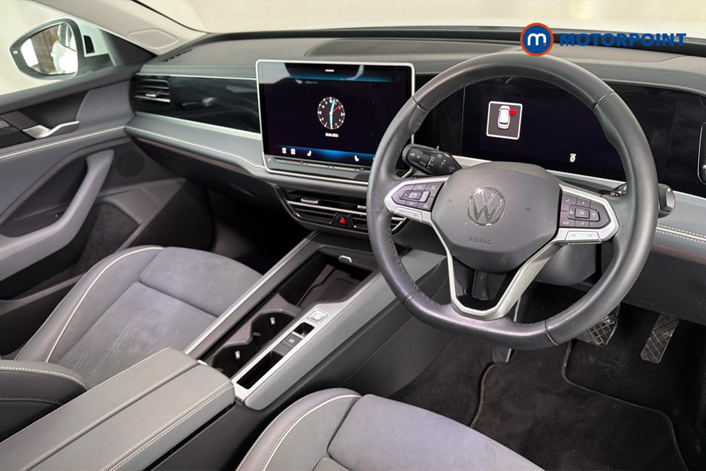 Volkswagen Passat Life Automatic Petrol Plug-In Hybrid Estate - Stock Number (1632936) - 2nd supplementary image