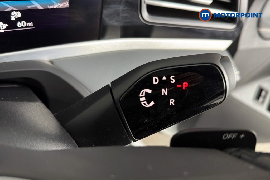 Volkswagen Passat Life Automatic Petrol Plug-In Hybrid Estate - Stock Number (1632936) - 7th supplementary image