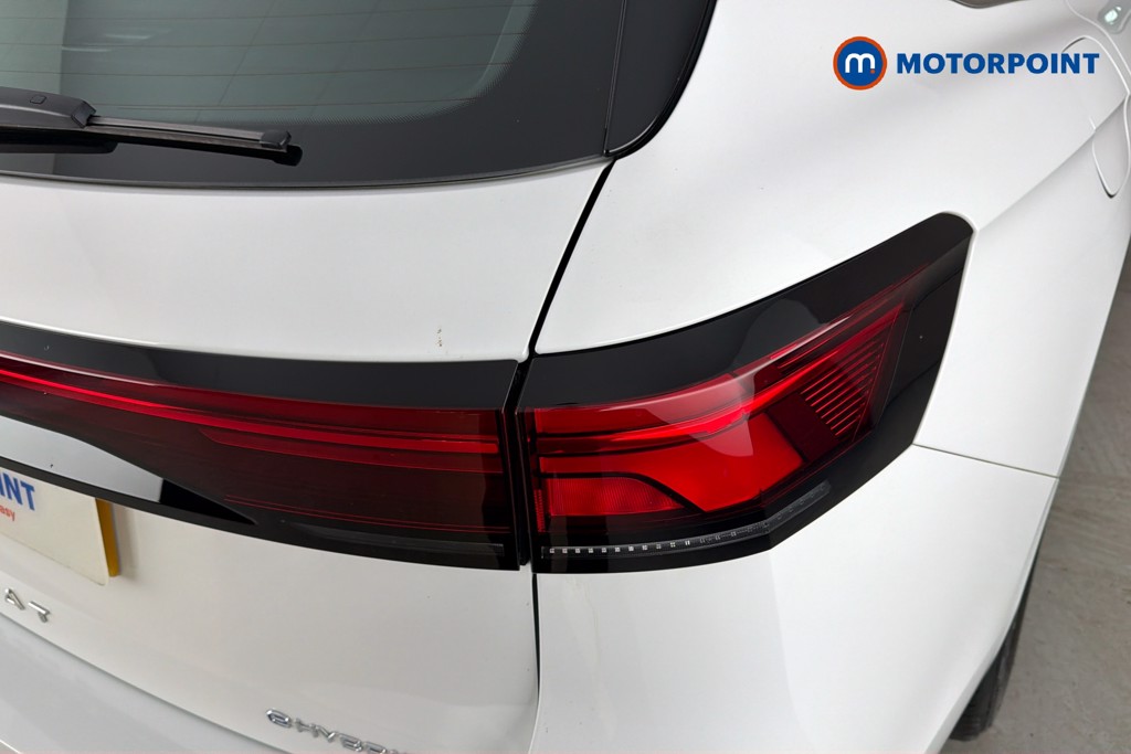 Volkswagen Passat Life Automatic Petrol Plug-In Hybrid Estate - Stock Number (1632936) - 38th supplementary image