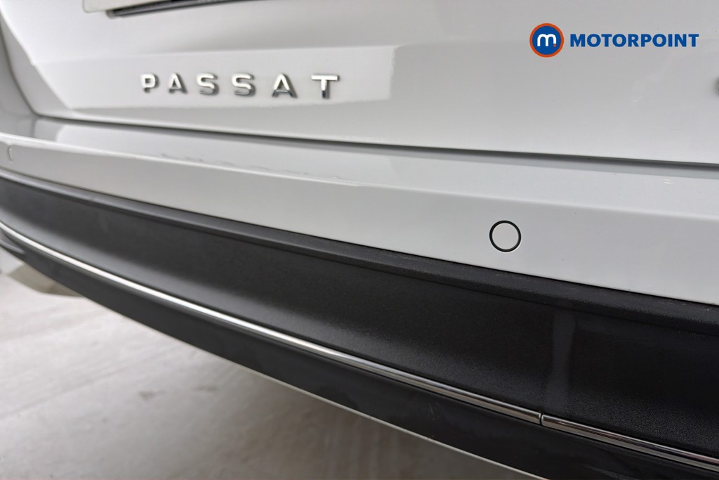 Volkswagen Passat Life Automatic Petrol Plug-In Hybrid Estate - Stock Number (1632936) - 40th supplementary image