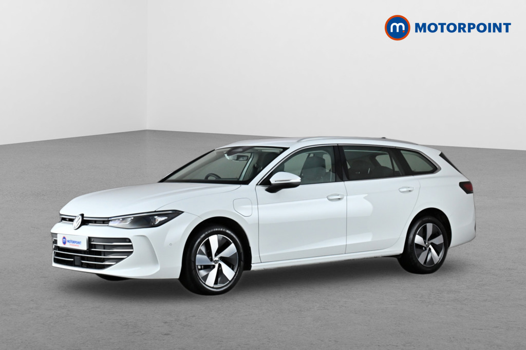 Volkswagen Passat Life Automatic Petrol Plug-In Hybrid Estate - Stock Number (1632936) - Passenger side front corner