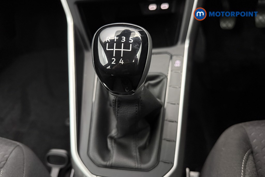 Volkswagen Polo Life Manual Petrol Hatchback - Stock Number (1633198) - 6th supplementary image