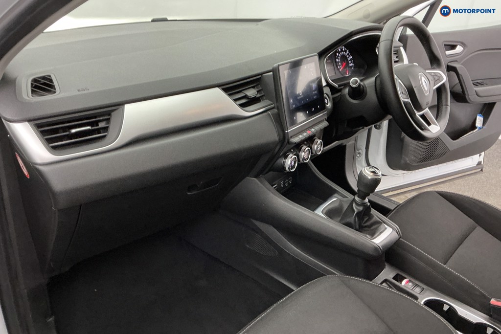 Renault Captur Iconic Manual Petrol SUV - Stock Number (1633231) - 9th supplementary image