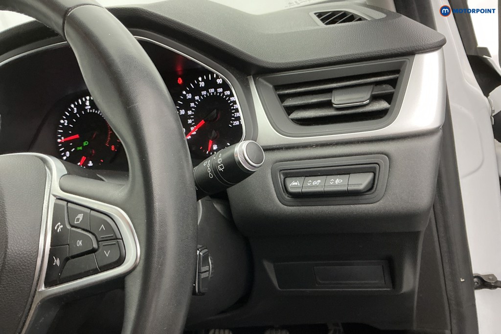 Renault Captur Iconic Manual Petrol SUV - Stock Number (1633231) - 21st supplementary image