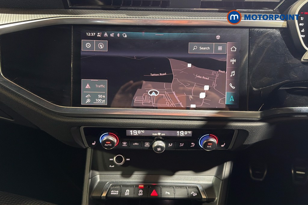 Audi Q3 Black Edition Manual Petrol SUV - Stock Number (1633299) - 10th supplementary image
