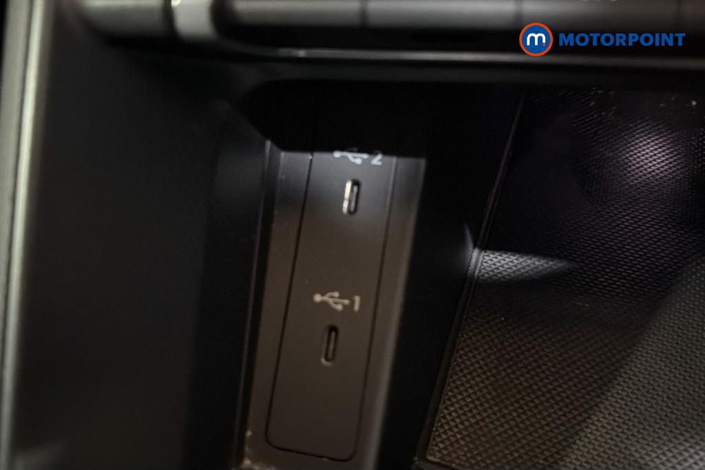 Audi Q3 Black Edition Manual Petrol SUV - Stock Number (1633299) - 17th supplementary image