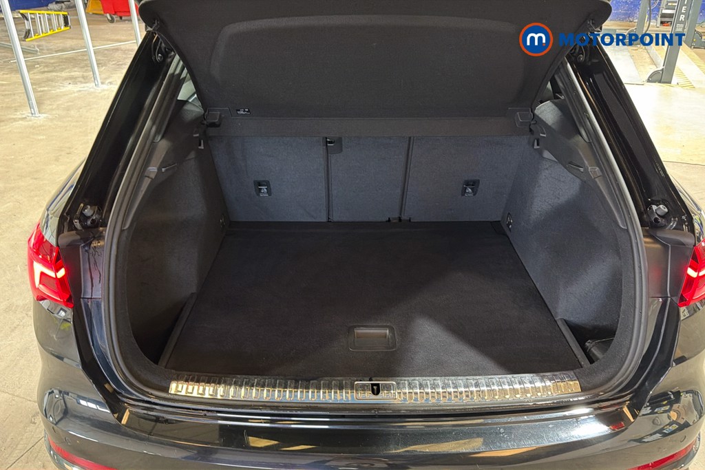 Audi Q3 Black Edition Manual Petrol SUV - Stock Number (1633299) - 33rd supplementary image