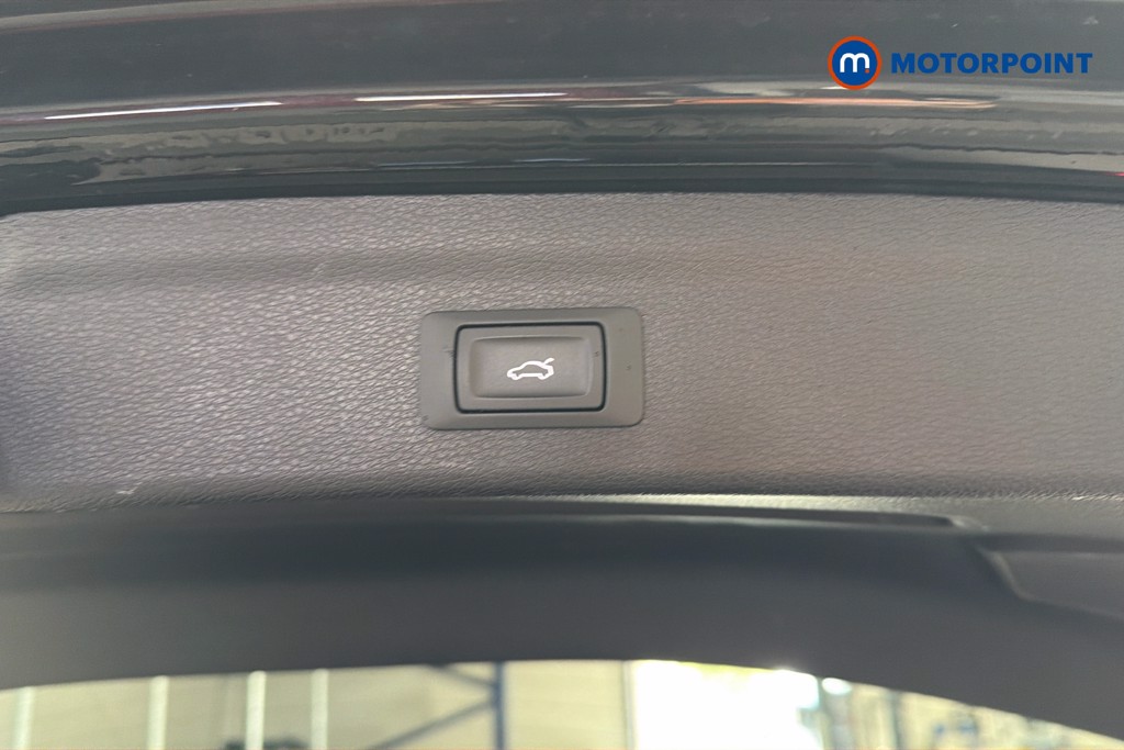 Audi Q3 Black Edition Manual Petrol SUV - Stock Number (1633299) - 35th supplementary image