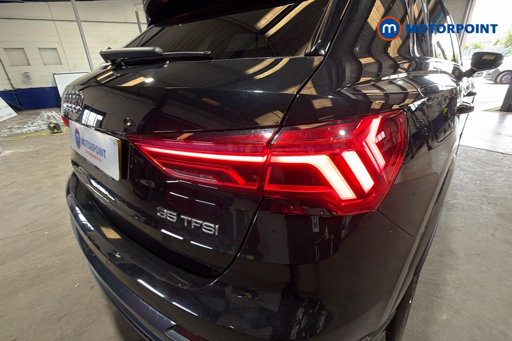 Audi Q3 Black Edition Manual Petrol SUV - Stock Number (1633299) - 38th supplementary image