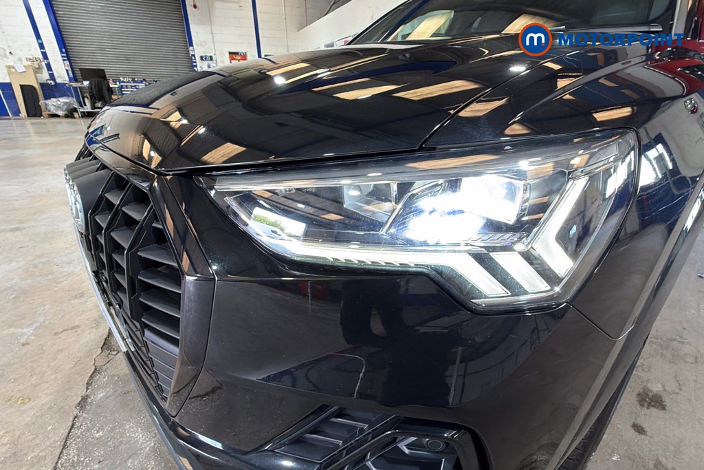 Audi Q3 Black Edition Manual Petrol SUV - Stock Number (1633299) - 44th supplementary image