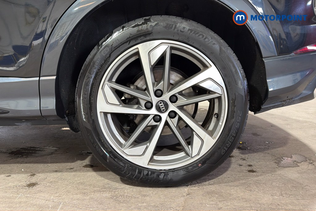 Audi Q3 Black Edition Manual Petrol SUV - Stock Number (1633299) - 48th supplementary image