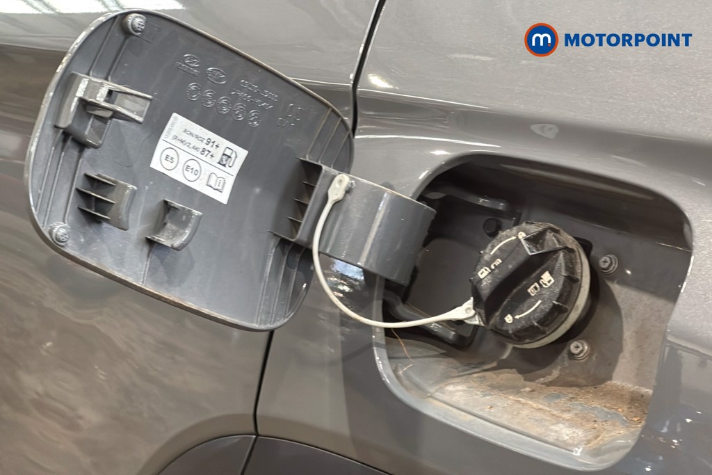 Hyundai Kona Premium Automatic Petrol-Electric Hybrid SUV - Stock Number (1633753) - 41st supplementary image