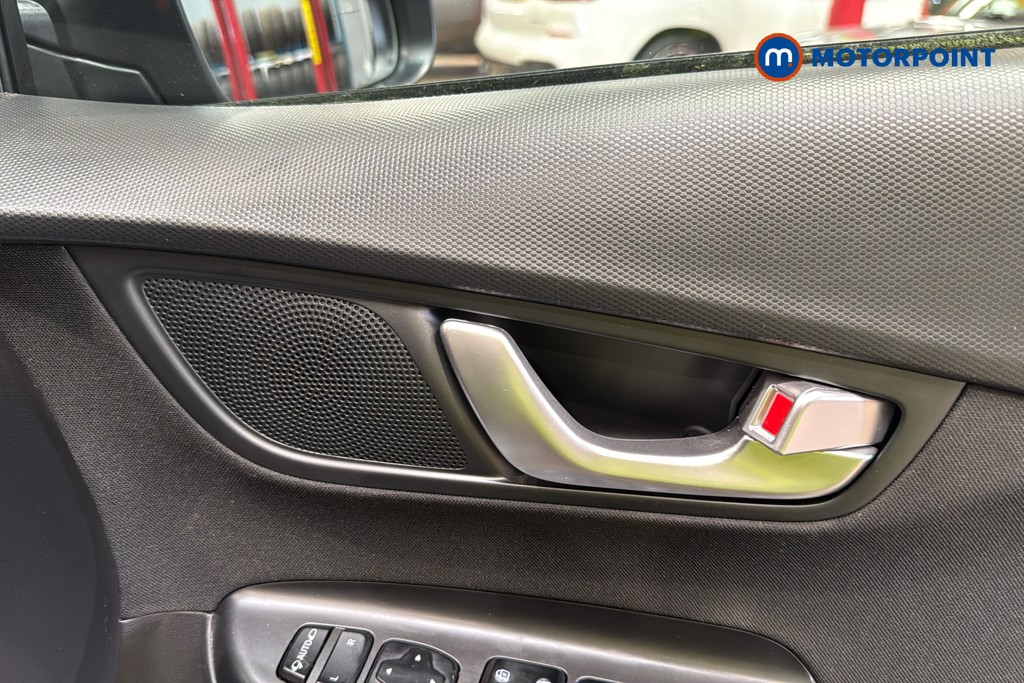 Hyundai Kona Premium Automatic Petrol-Electric Hybrid SUV - Stock Number (1633753) - 42nd supplementary image