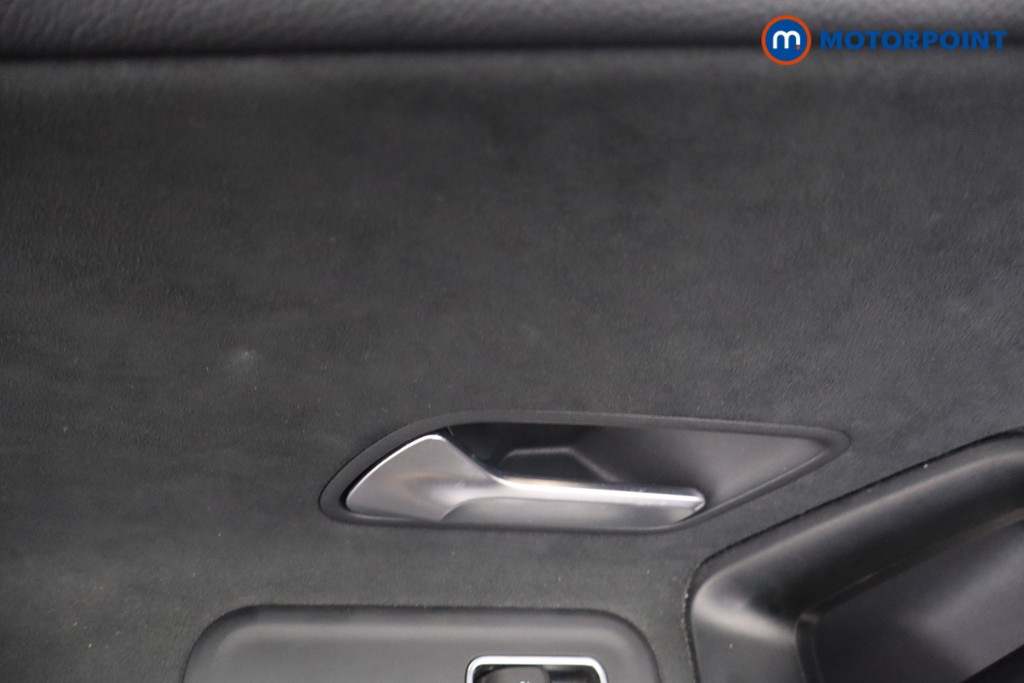 Mercedes-Benz A Class Amg Line Automatic Diesel Hatchback - Stock Number (1634762) - 31st supplementary image
