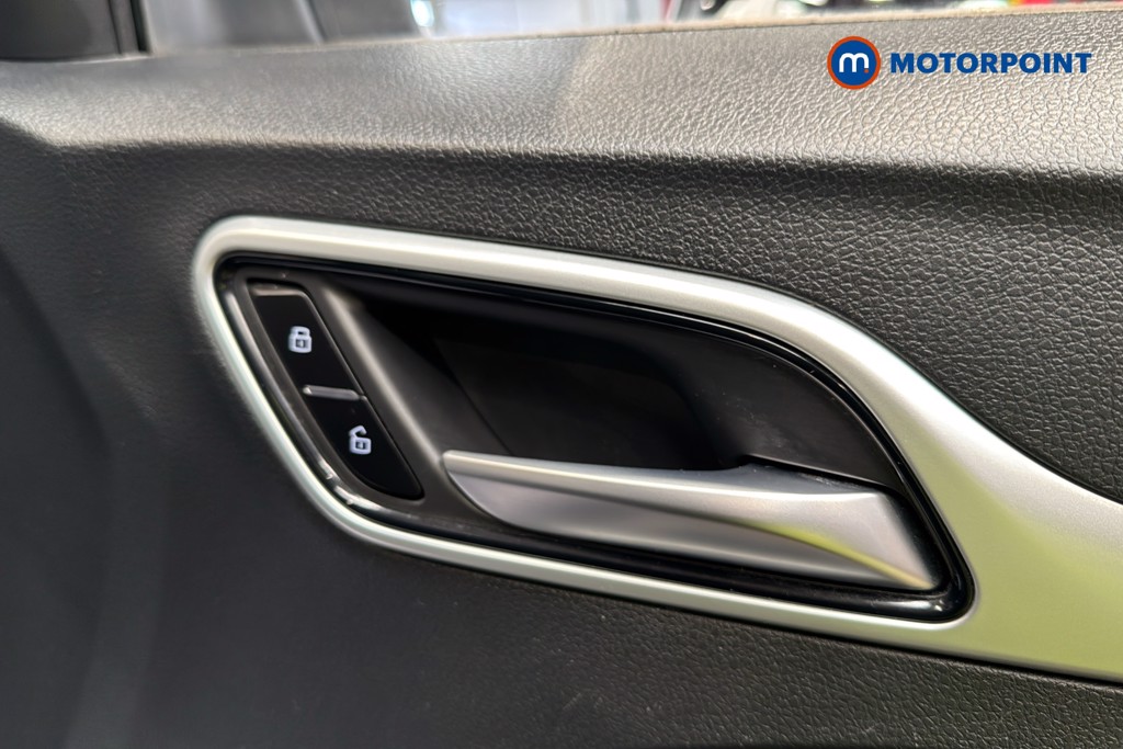 Mg Motor Uk ZS Exclusive Manual Petrol SUV - Stock Number (1635047) - 42nd supplementary image