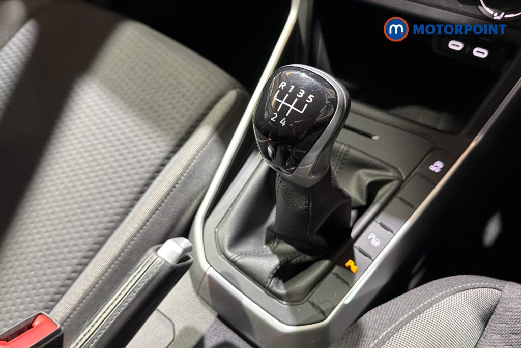 Volkswagen Taigo Life Manual Petrol SUV - Stock Number (1635709) - 15th supplementary image
