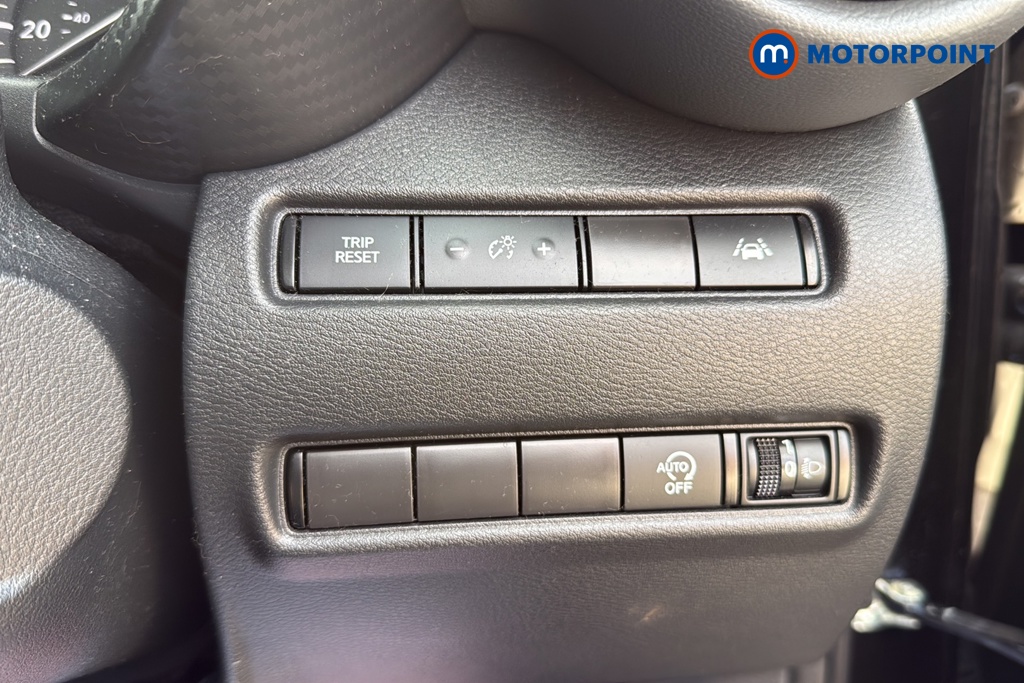 Nissan Juke N-Connecta Manual Petrol SUV - Stock Number (1635824) - 11th supplementary image