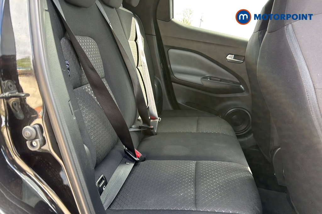 Nissan Juke N-Connecta Manual Petrol SUV - Stock Number (1635824) - 25th supplementary image