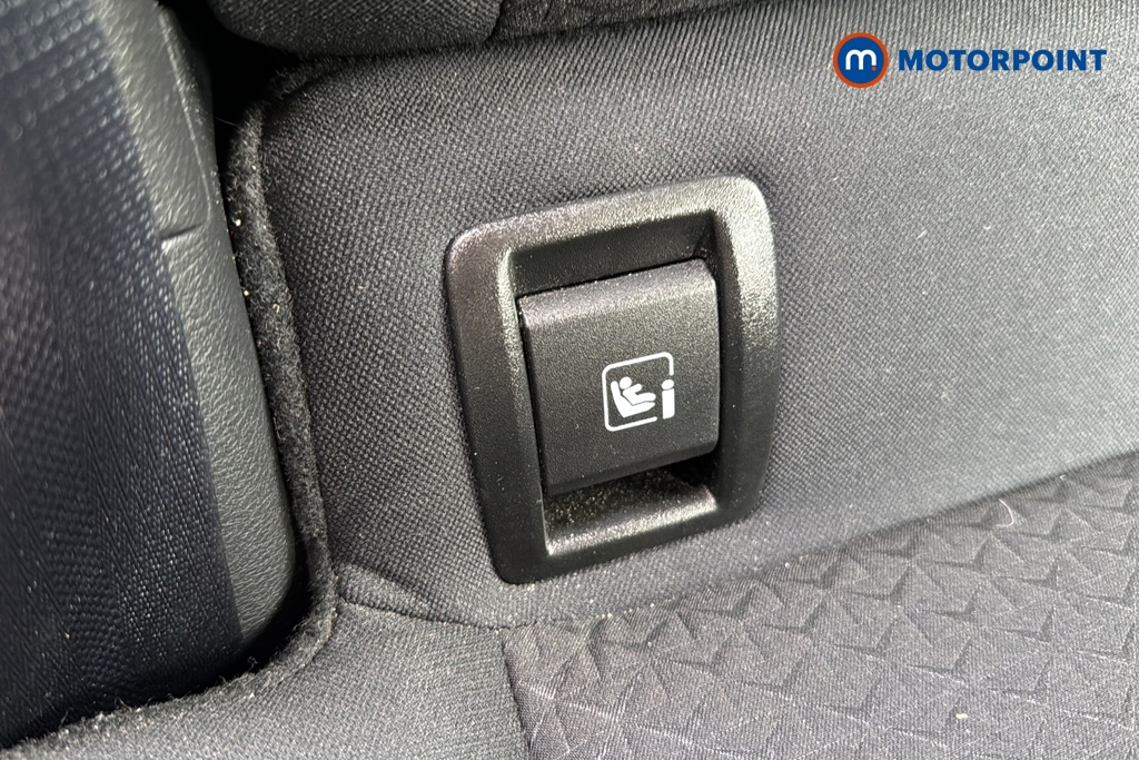 Nissan Juke N-Connecta Manual Petrol SUV - Stock Number (1635824) - 27th supplementary image