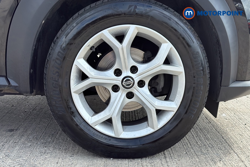 Nissan Juke N-Connecta Manual Petrol SUV - Stock Number (1635824) - 47th supplementary image