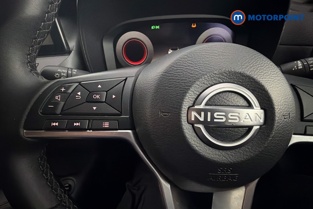 Nissan Juke N-Connecta Manual Petrol SUV - Stock Number (1635845) - 3rd supplementary image
