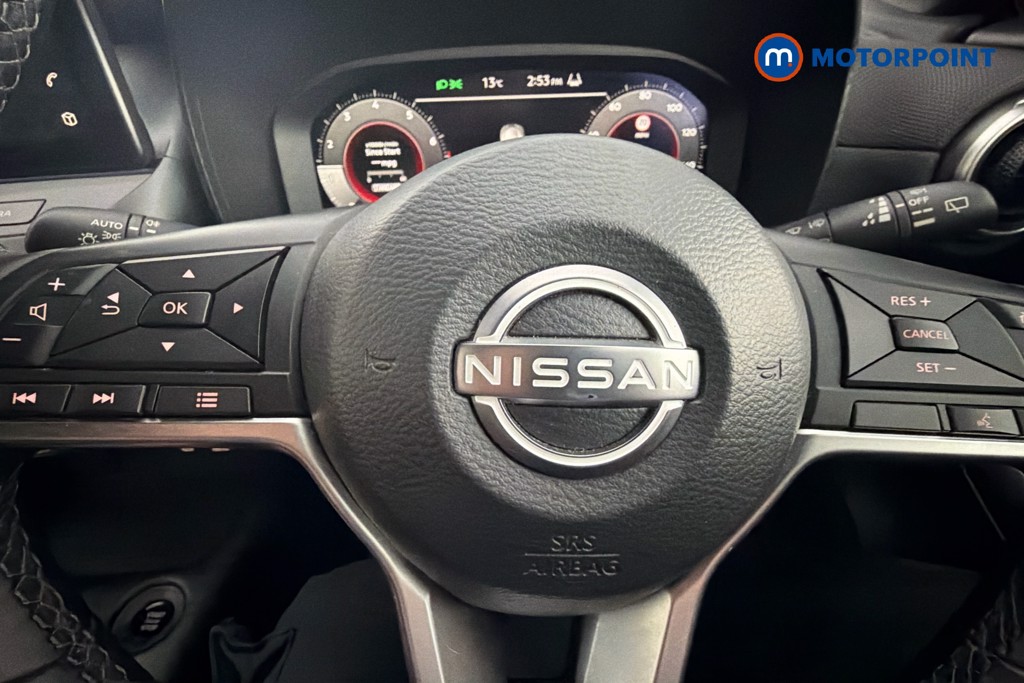 Nissan Juke N-Connecta Manual Petrol SUV - Stock Number (1635845) - 5th supplementary image