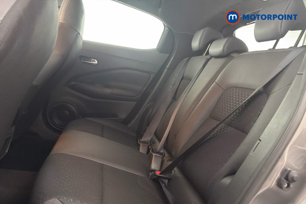 Nissan Juke N-Connecta Manual Petrol SUV - Stock Number (1635845) - 28th supplementary image