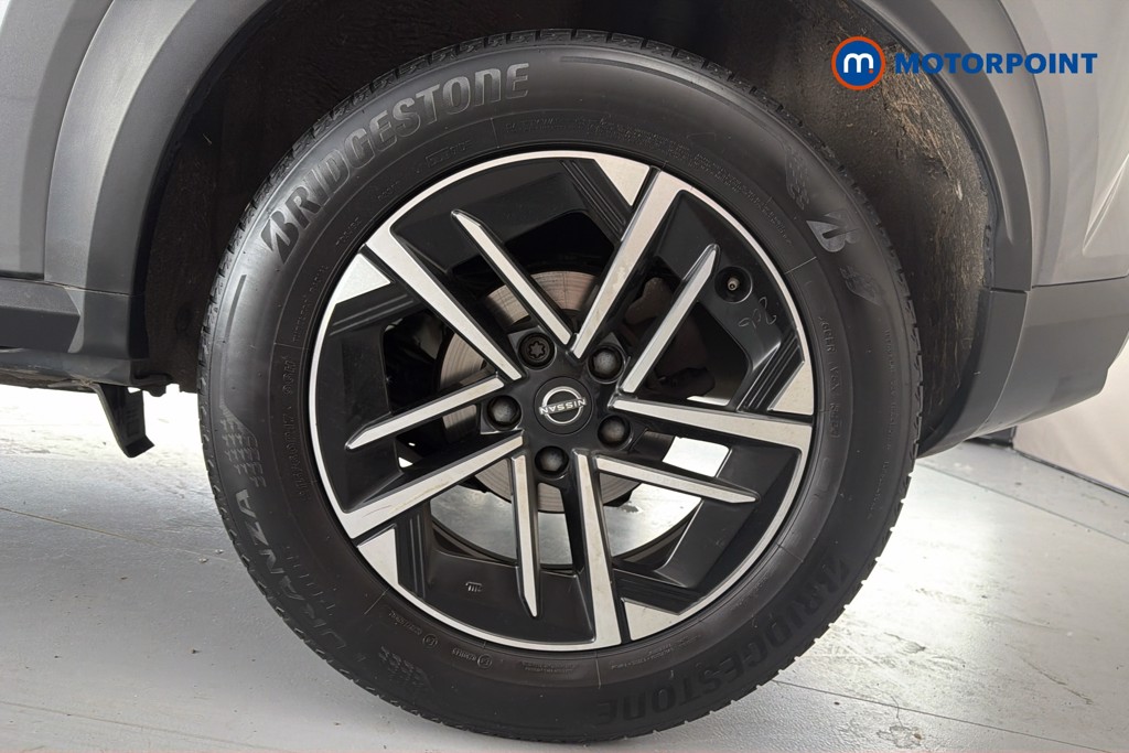 Nissan Juke N-Connecta Manual Petrol SUV - Stock Number (1635845) - 48th supplementary image