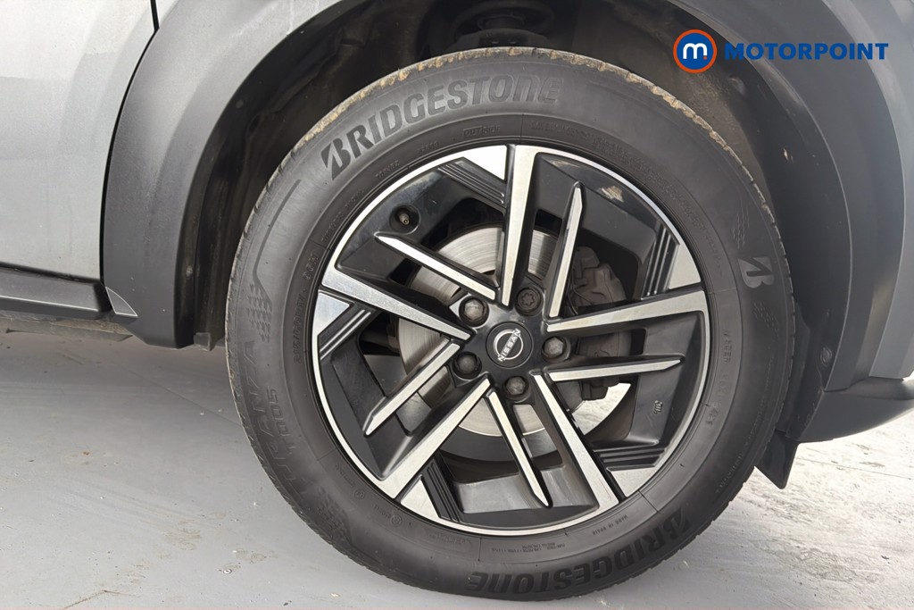 Nissan Juke N-Connecta Manual Petrol SUV - Stock Number (1635845) - 50th supplementary image