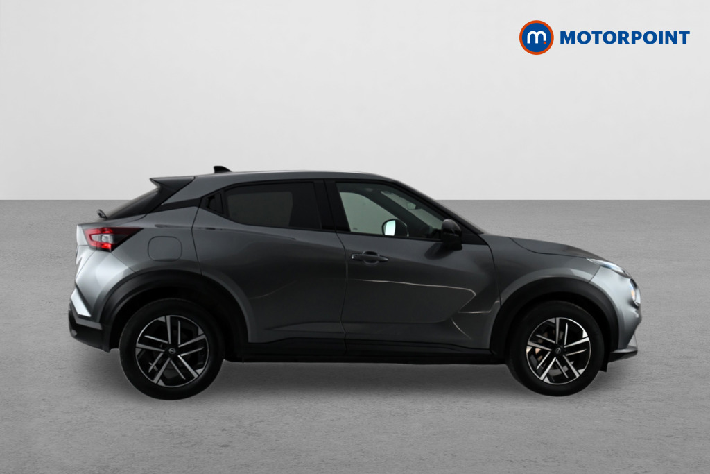 Nissan Juke N-Connecta Manual Petrol SUV - Stock Number (1635845) - Drivers side