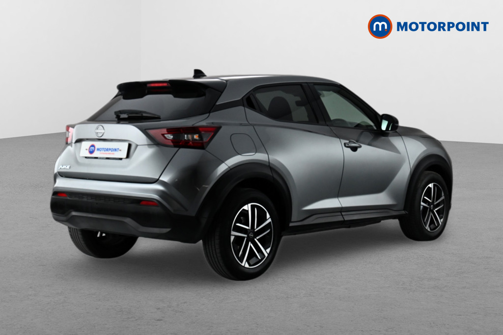Nissan Juke N-Connecta Manual Petrol SUV - Stock Number (1635845) - Drivers side rear corner